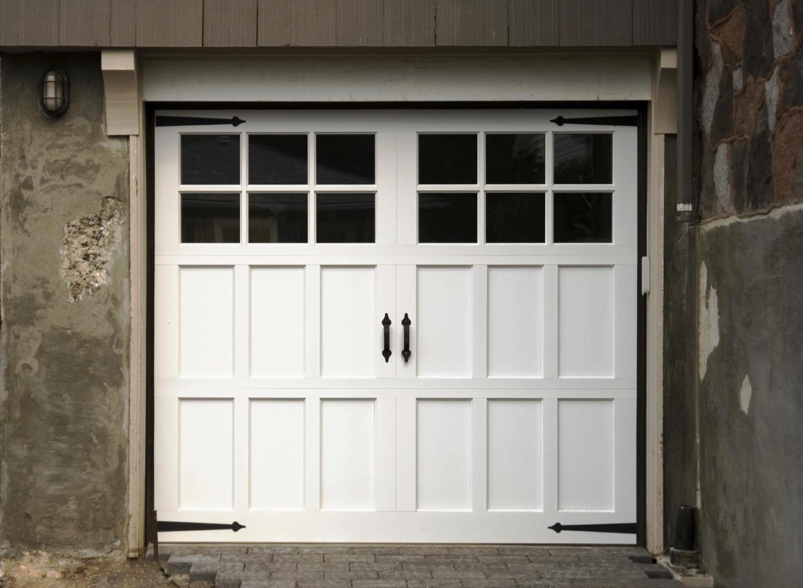 Garage Doors With Windows In The Middle