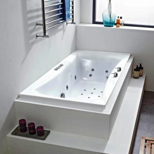 Jet Tub With Shower Enclosure