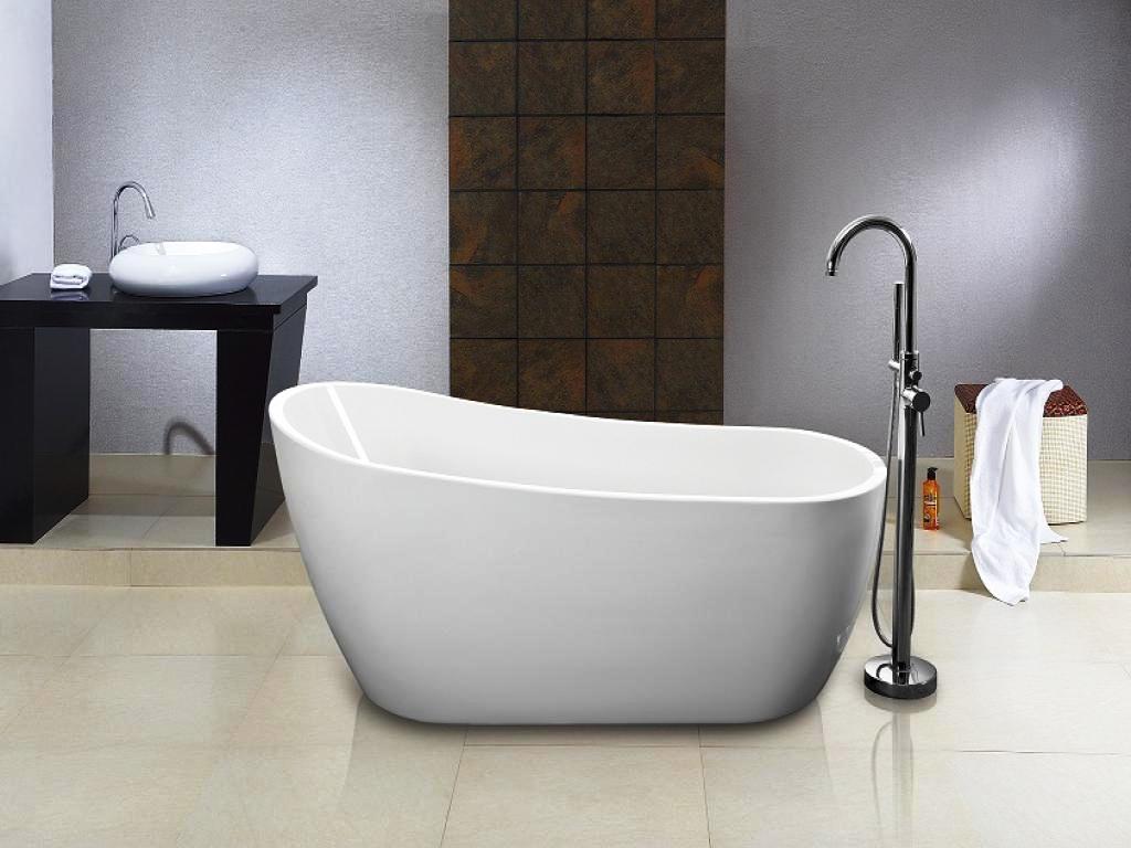 Freestanding Soaking Tub With Heater
