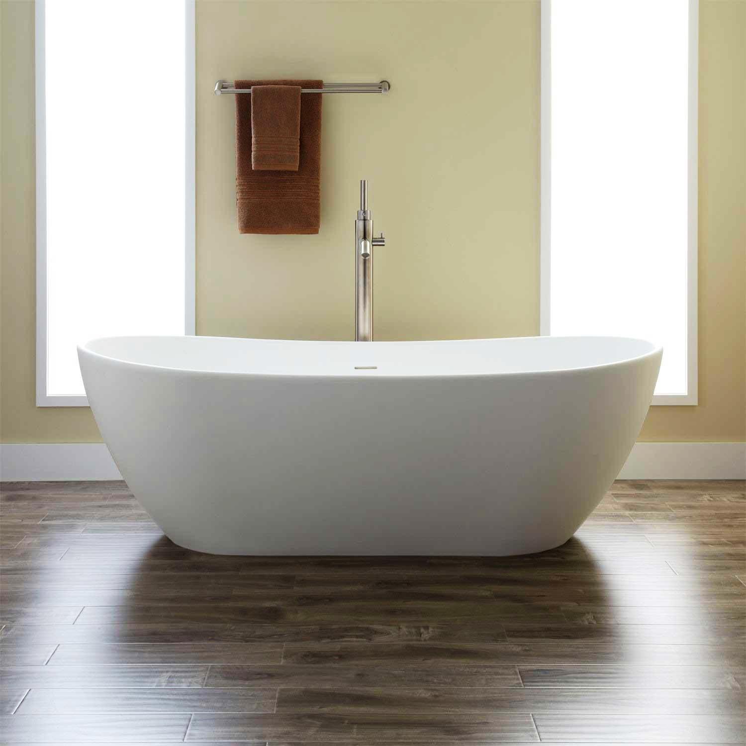 Freestanding Soaking Tub With Shower