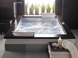 Oversized Soaking Bathtubs