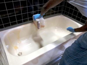 Porcelain Tub