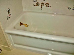 Porcelain Tub Resurfacing