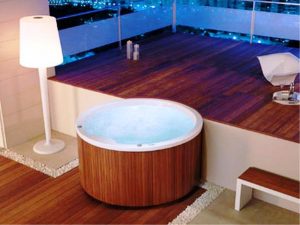Round Bathtub Wooden