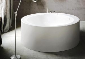 Round Bathtub Size