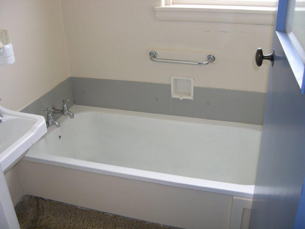 Small Bathtubs And Showers