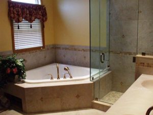 Small Corner Bathtub