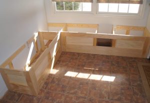 Build-DIY-Kitchen-Booth-Seating