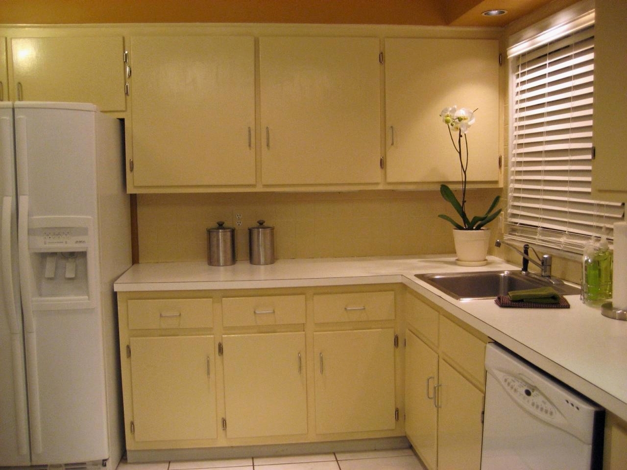 DIY Flat Kitchen Cabinet Doors Makeover