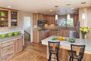 Kitchen Color Schemes With Hickory Cabinets